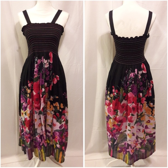 Dresses & Skirts - Vintage Floral Maxi Dress Dresses & Skirts - Vintage Floral Maxi Dress